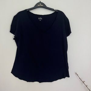New York & Company navy top